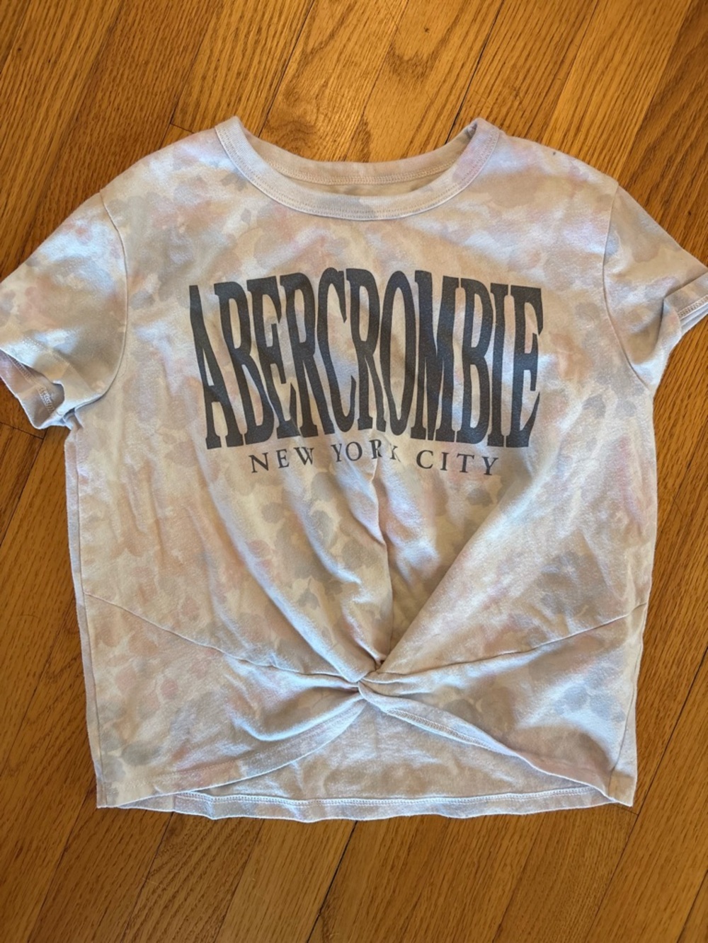 Abercrombie Pattern Twist Front Logo Tee
